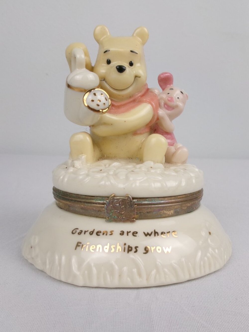 Lenox Treasures Disney Winnie the Pooh Piglet Friendship Garden Trinket Box
